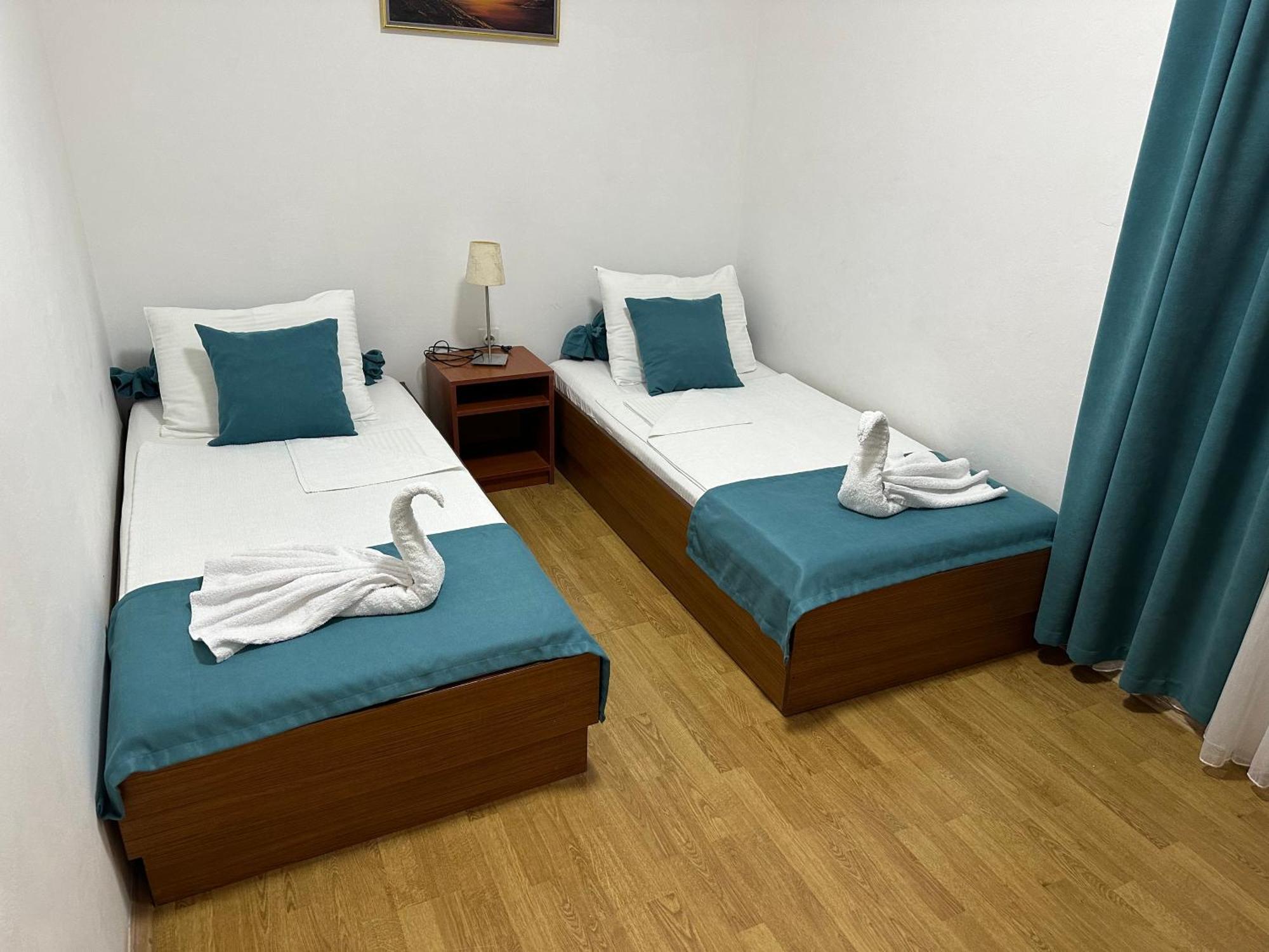 Apartments Kovinic 티바트 외부 사진
