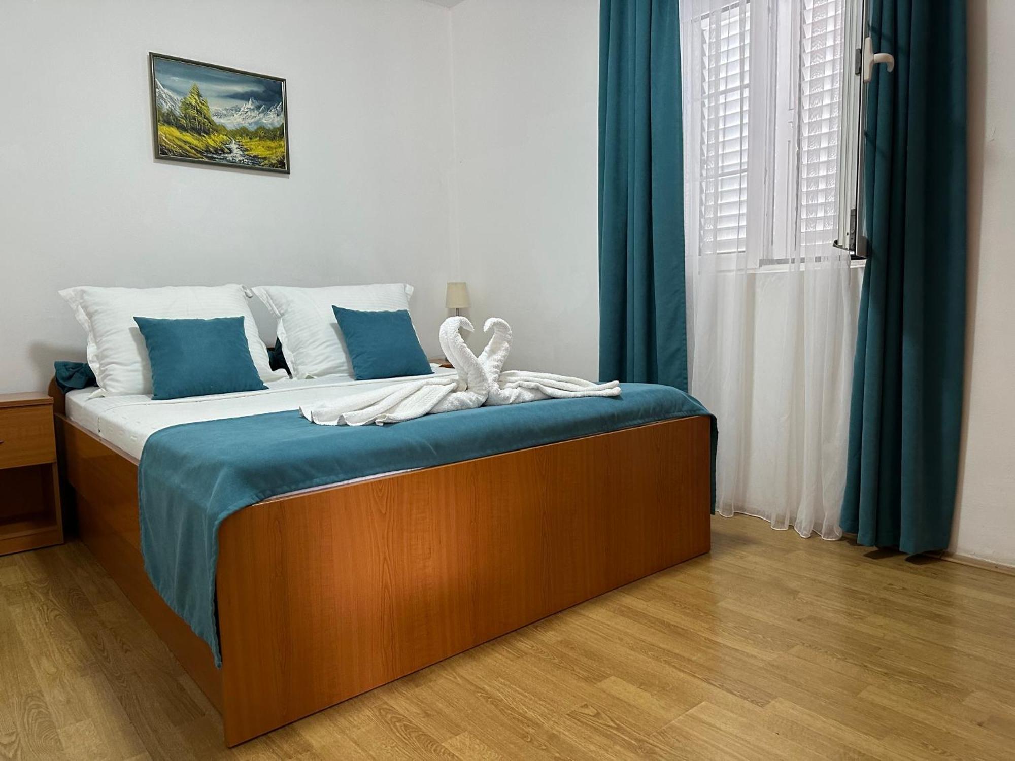 Apartments Kovinic 티바트 외부 사진