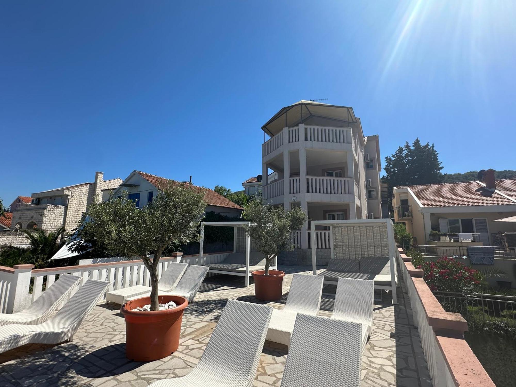 Apartments Kovinic 티바트 외부 사진